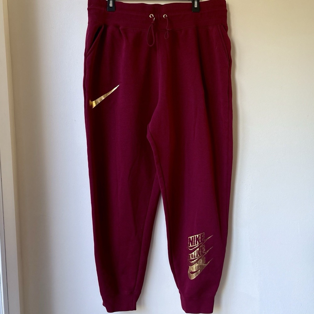 Nike Sportswear Pants XXL Red Brushed Back Fleece Soft Outdoors